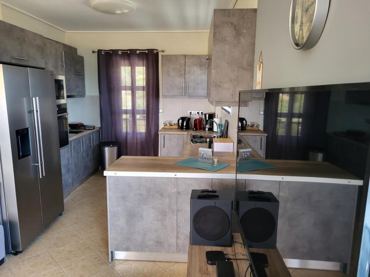 "Stergiou Luxury Apartment 2Nd Floor" Με Κοινη Πισινα Saronida Kültér fotó